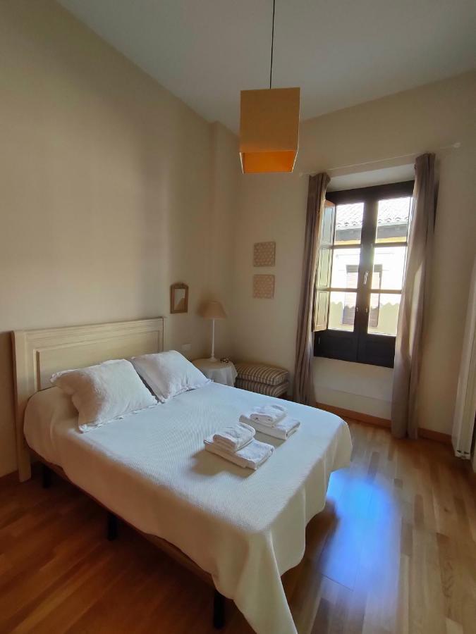 Apartamento Nueva Del Santisimo Granada Bagian luar foto
